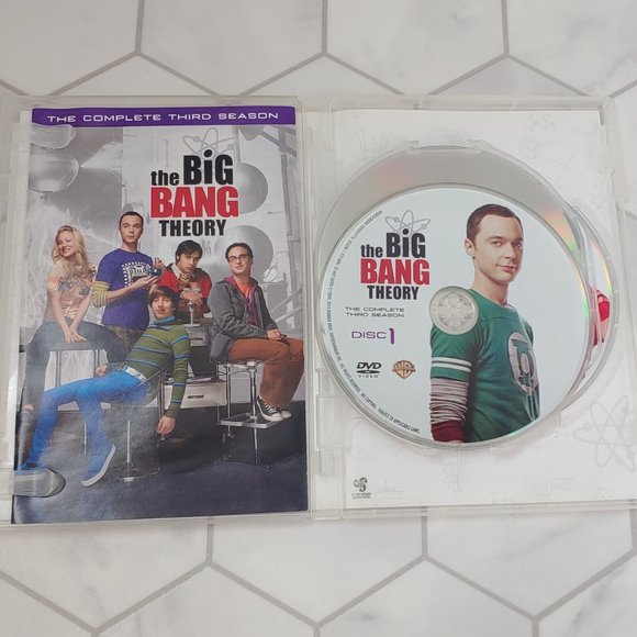 Big Bang Theory TV Series-Seasons 1-4. 13 DVD Set in Excellent Used Condition. - Picture 11 of 14